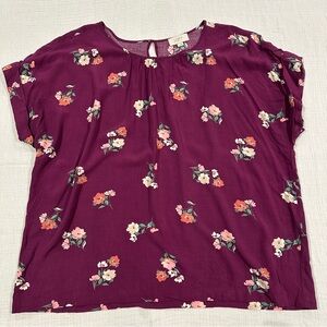 LOFT Outlet Burgundy/Maroon Floral Blouse • Short Sleeve • Flowy Top • Size L